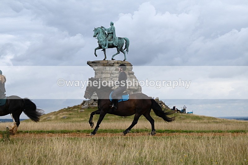 DSC_5105 - Time at Statue 11:10 to 11:42