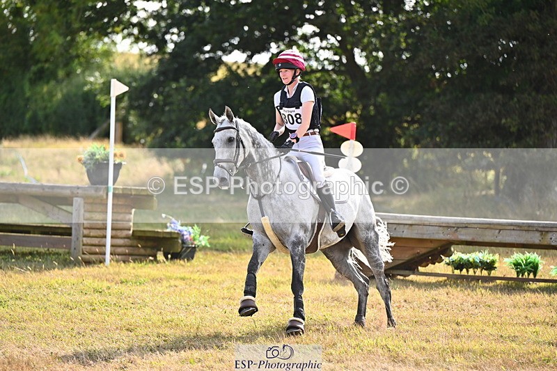 250803A-171111-17985 - R-808-Alice.Sandiford-THE.GREY.DANCER