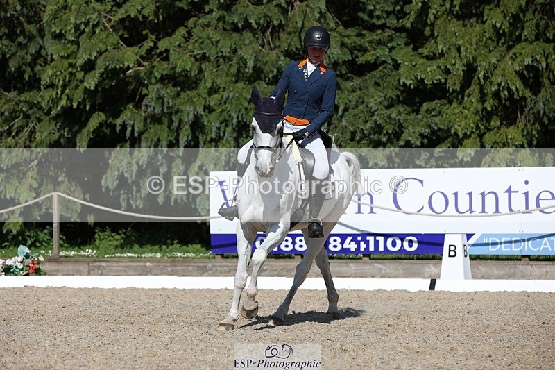 230526-163225-07838 - 172-VELOUMANI_TESS_LY-Aliene_Ruyter-WEDTrotUp+DR