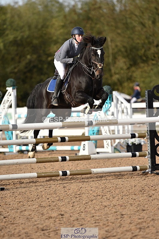 231015A-160836-09238 - Cls 27 1.10m Amateur Q 2nd R