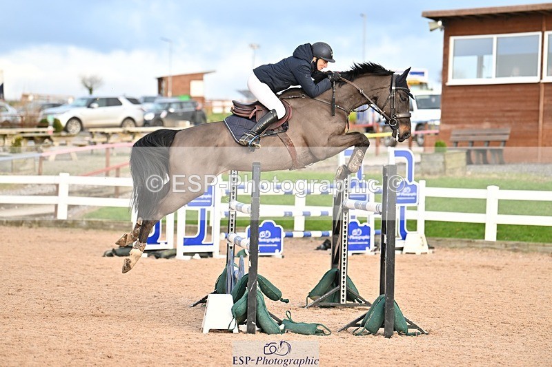 241208-140216-01867 - Cls 22 Foxhunter and 1.20m Open