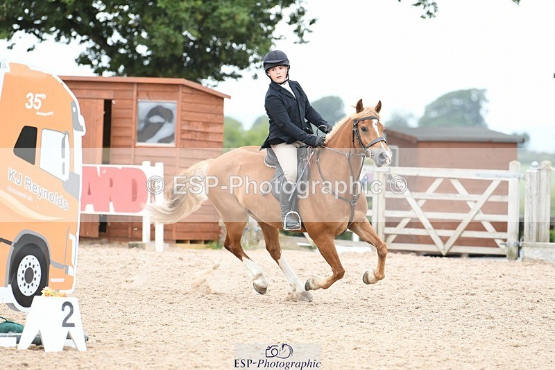 250807-102546-00134 - 70cm Round 1