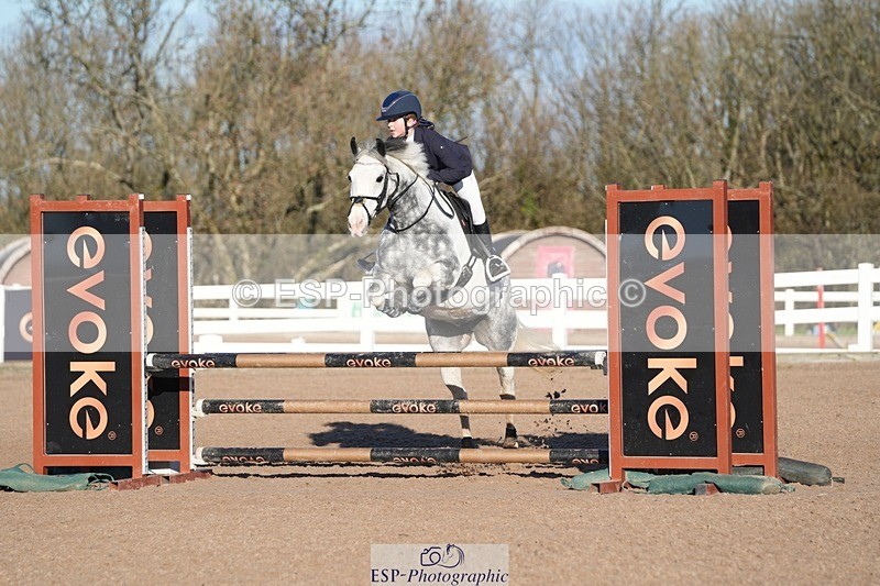 251130-104507-00974 - Cls 4 Pony Brit Nov & 80cm Open