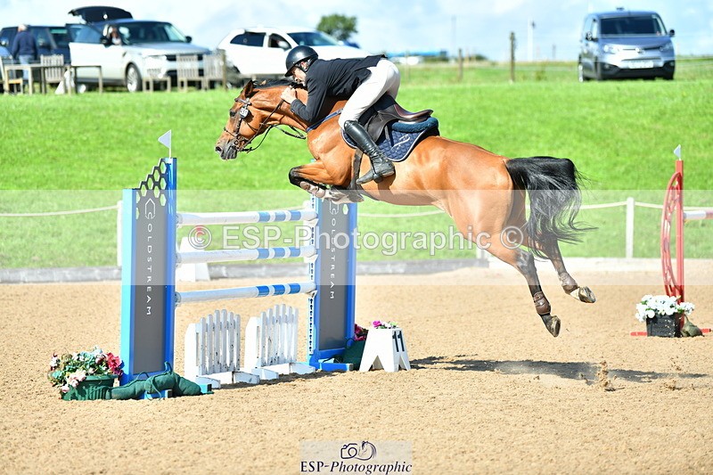 230723A-165541-13712 - Cls 8, 2 Star Medium 1.35m