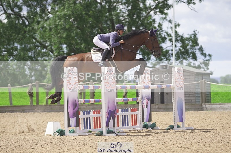 230806A-125506-02091 - Cls 14 Snr Foxhunter & 1.20m Open