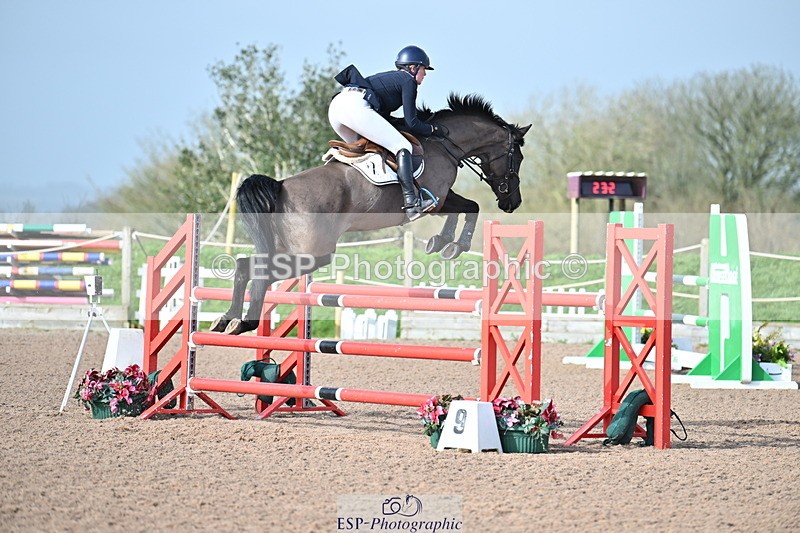 240315A-095003-00127 - Cls 1 Seniors 1.05 and 1.10m Open