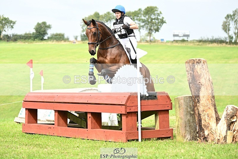 240831A-131344-02819 - 022-Danielle.Burnford-ULTRA.LIGHT