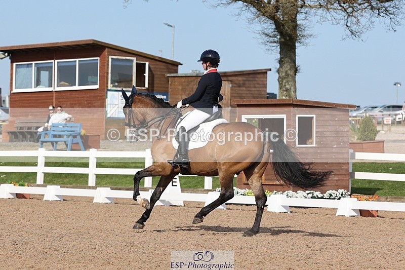 250404-163455-07550 - 115-Isla.Sully-Vagabond.De.Massa