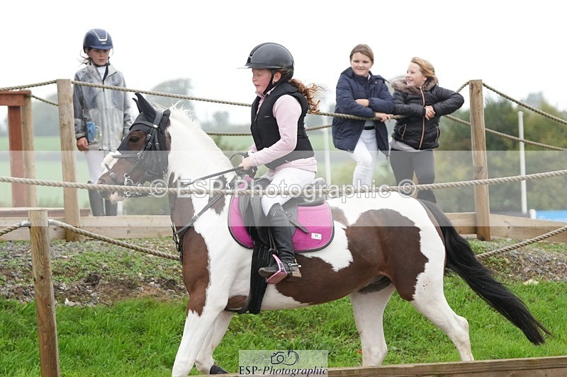 250920-155611-01537 - Cls 21 Pony Intro 80cm Derby