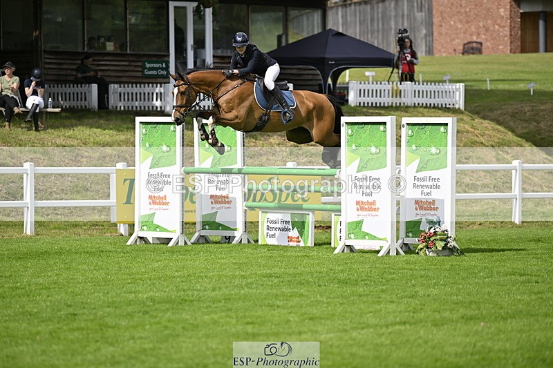 250613A-100318-00256 - Cls 1 Snr Newcomers and 1.10m Open