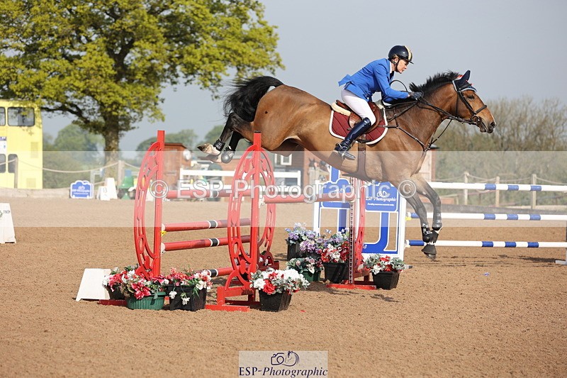 240511A-090424-10906 - Cls 32 Foxhunter