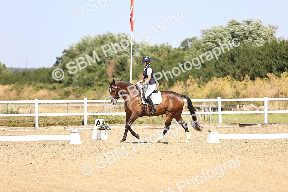 SBM_009384 - Novice 5 - 9.50-10.53