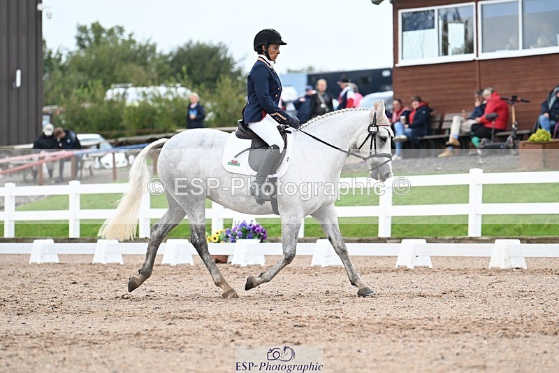 250907-121925-08298 - 010-Donna.HarrisKylah