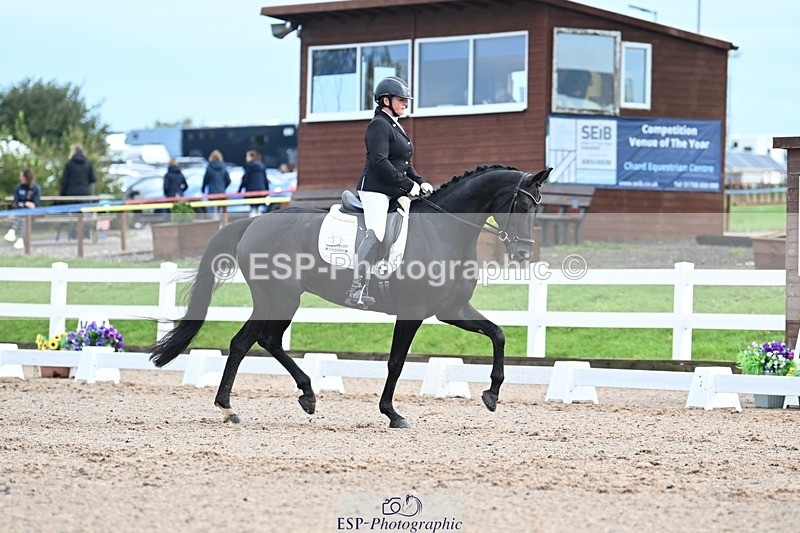 250907-112007-07190 - 003-Helen.JamesDecadent