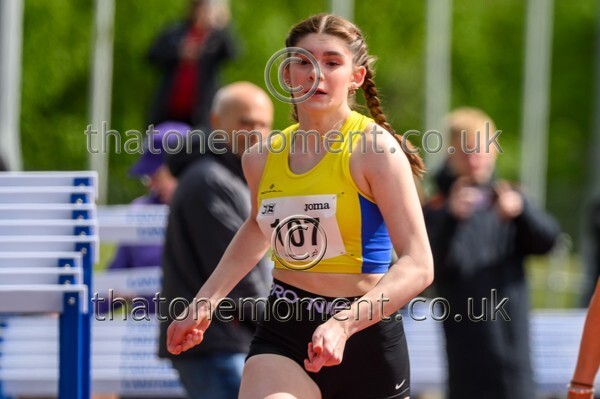 Natopener26-923203 - Track Female