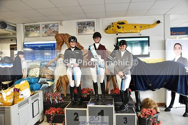 250215-153810-04512 - Medium Gold Presentations