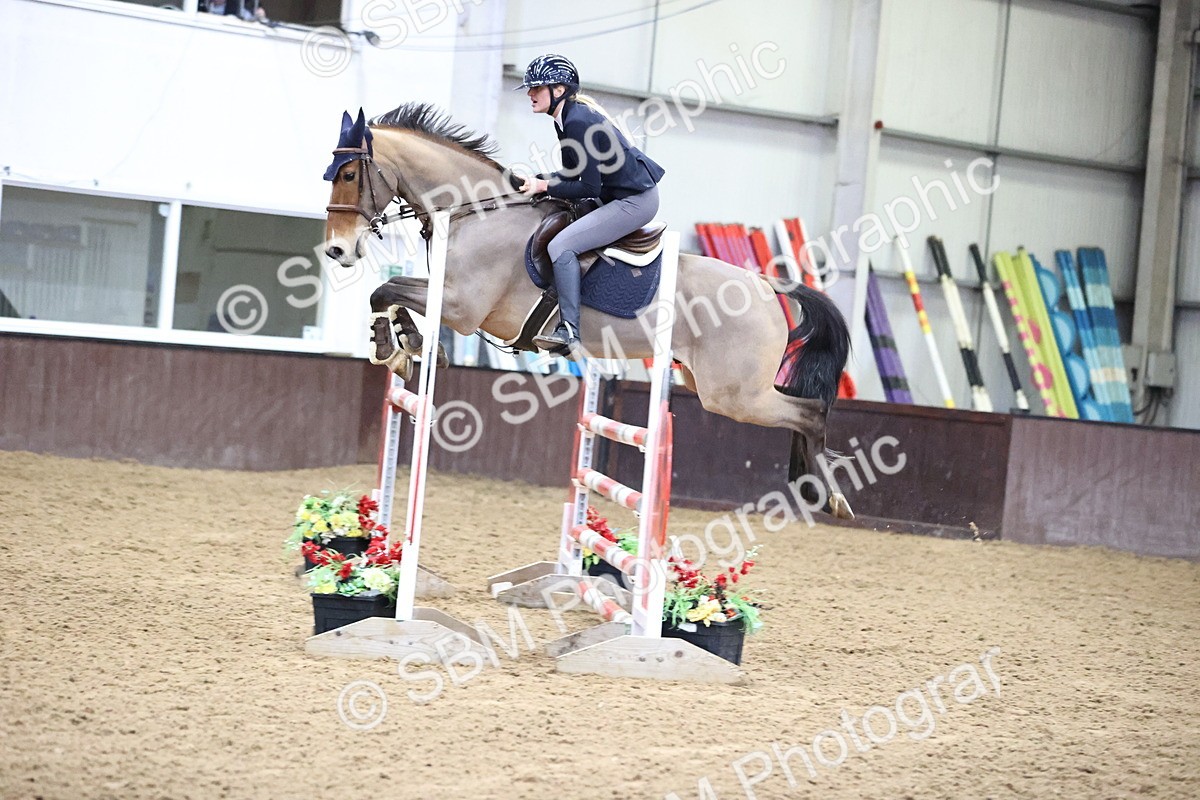 SBM_005529 - Class 17 - Senior Newcomers 1.10m