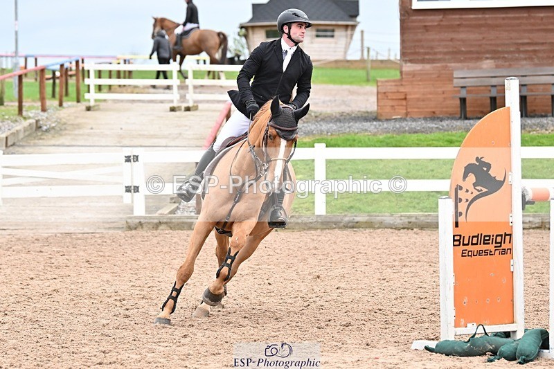 250112-131250-01401 - Cls 20 Newcomers and 1.10m Open