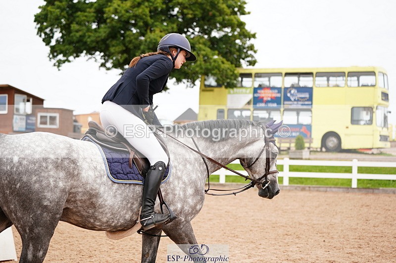 240803A-140100-08365 - Cls 38 1.05m Amateur Qualifier