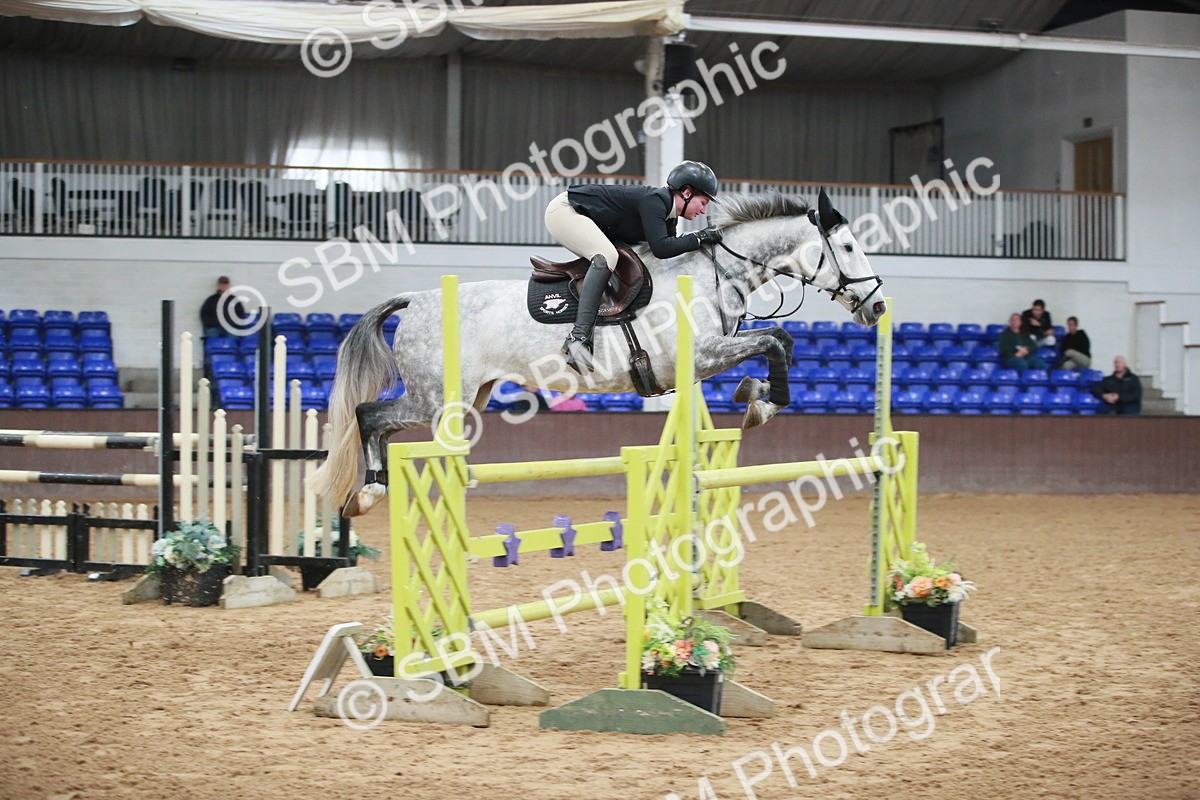 SBM_000944 - Class 4 - Senior Newcomers - 1.10m Open