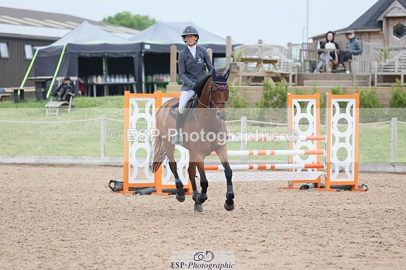 250524-125013-04803 - Cls 15 Snr Fox 1st Rnd