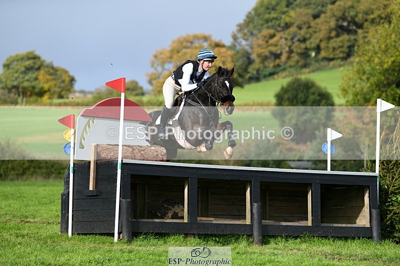 251024A-132326-12013 - B-165-Chloe.Pearson