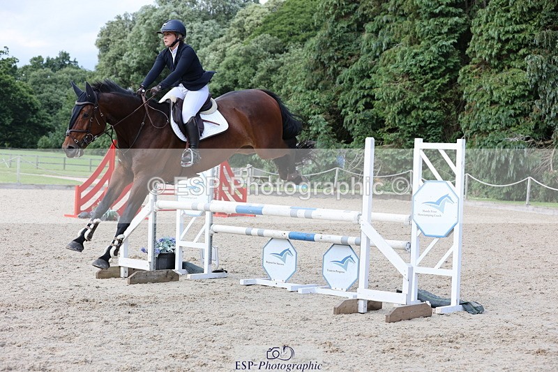 250614A-160249-08198 - Cls 30 1.05m Amateur Q and Open