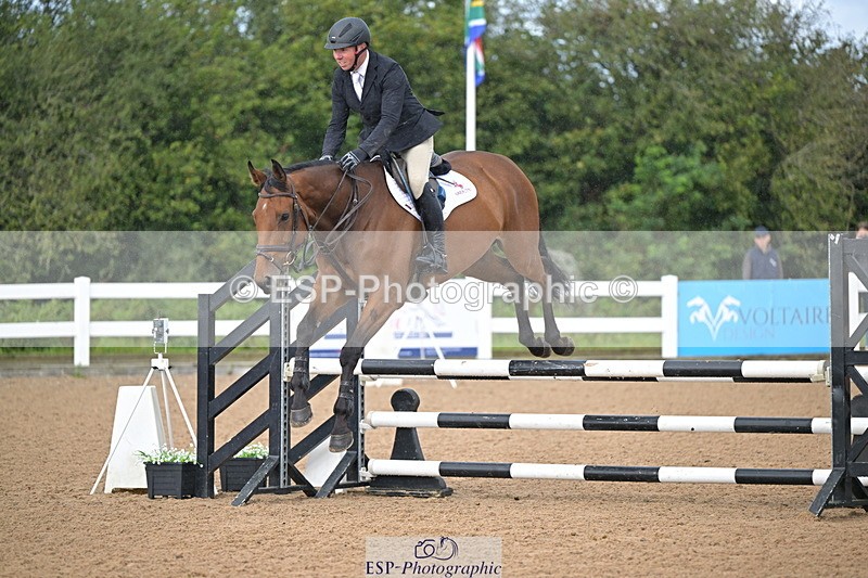 240912A-110933-01109 - Cls 9 Snr Discovery and 1m Open