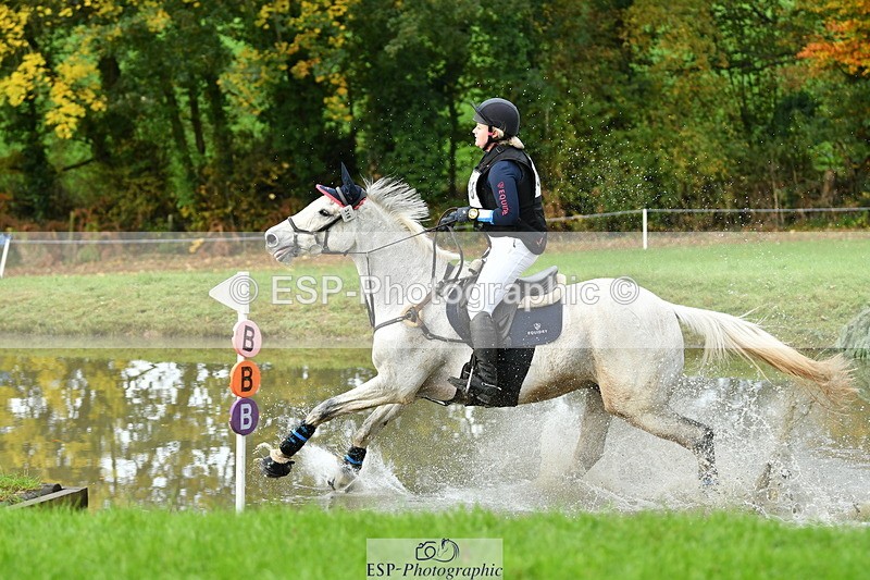 251025A-094000-15429 - D-318-Caroline.Allan