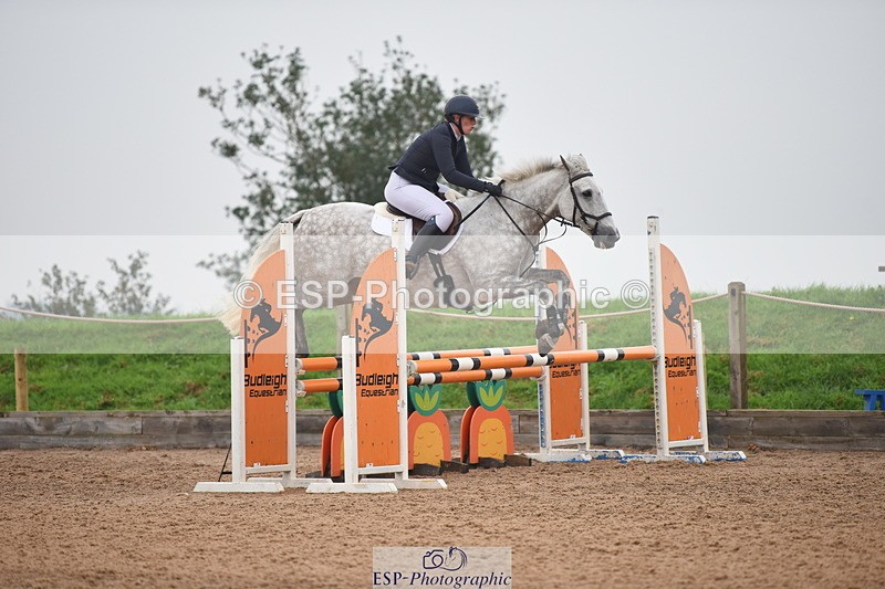 230916A-153620-05385 - Cls 18 Snr 95cm Derby