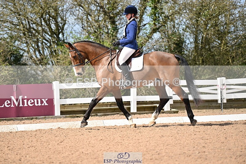 240324A-122202-02240 - Novice 28, 12.15 to 13.00