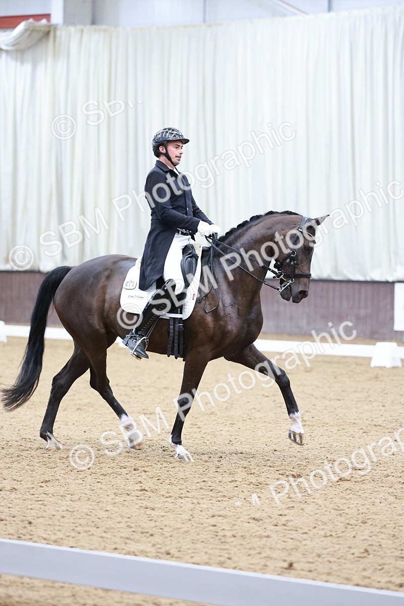 SBM_016636 - Class 5 - FEI INT II - 17.24-18.20