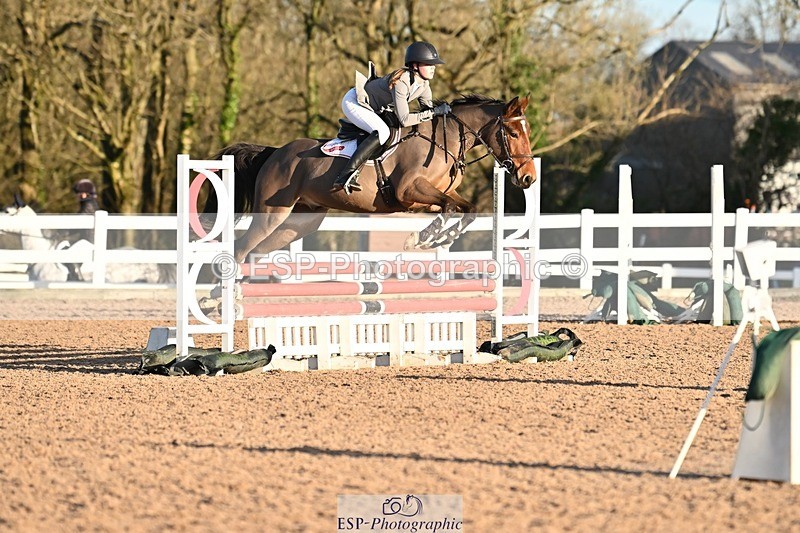 241208-093406-01517 - Cls 18 Bliss of London Novice Champ Q