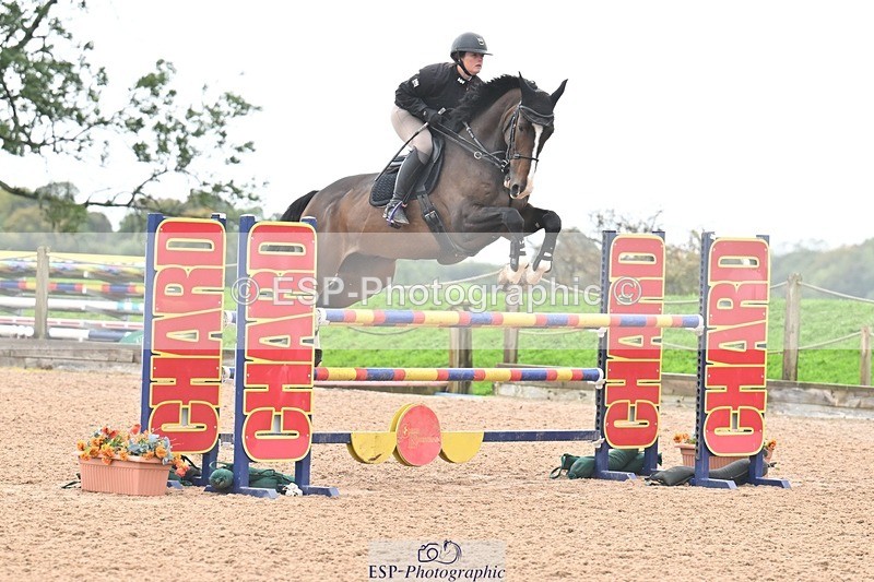 251003-132648-01116 - Cls 3 Foxhunter and 1.20m