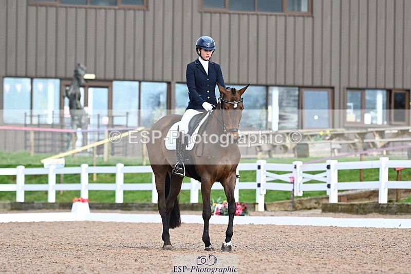 240218A-124707-07322 - 131-Lauren.Burrows-Active.Vogue