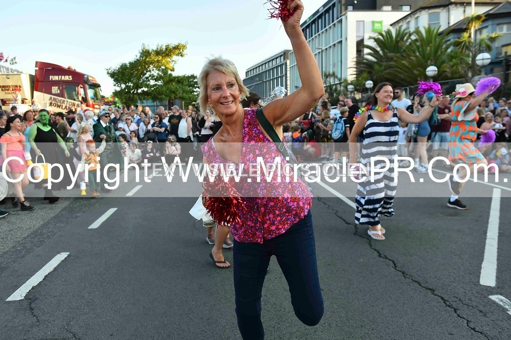 SH4_3648 - Carnival Procession.