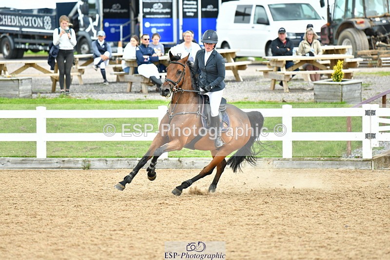 230721A-143039-06940 - Cls 22, 1 Star Gold 1.30m