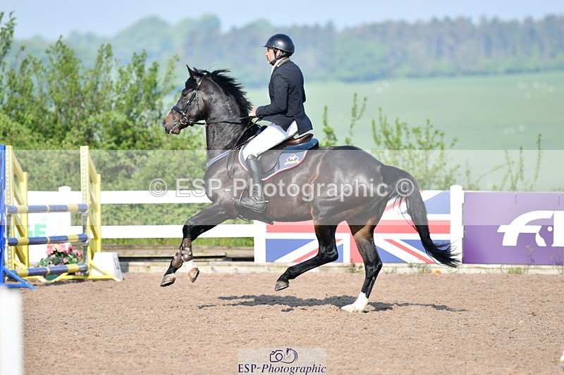 240512A-084210-16941 - Cls 39 British Novice and 90cm Open