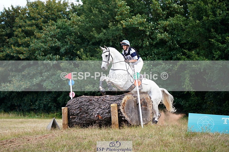 250802A-160342-07882 - G-310-Laura.Pitman-CARROW.IROKO