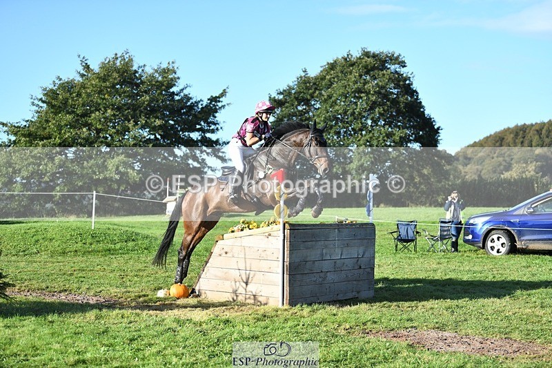 231022-100206-25574 - 208-DUNRATH.REWARD-Holly.Horton-XC