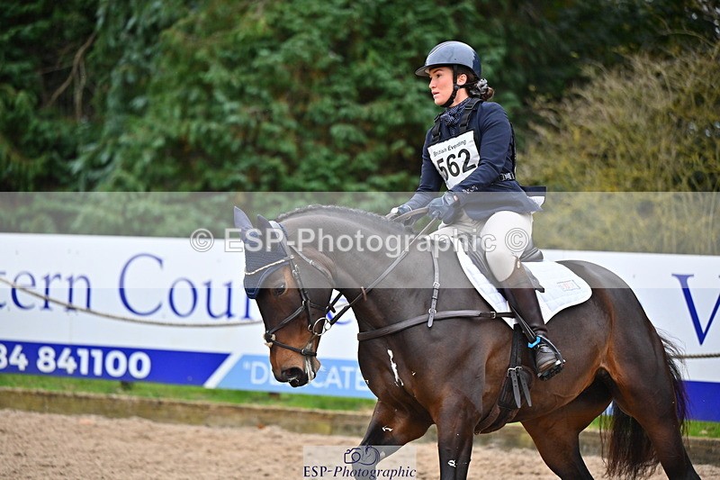 251026A-164333-26873 - G-562-Phoebe.Lagor