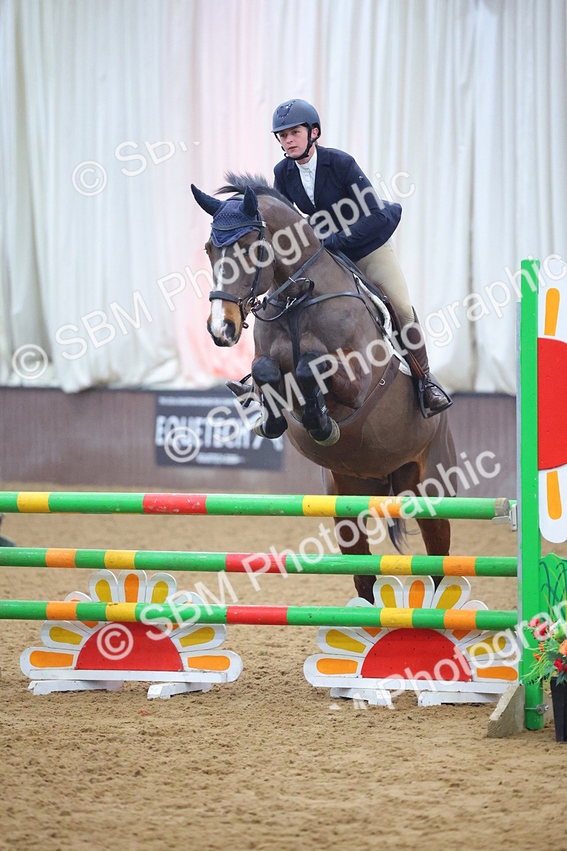 SBM_008589 - Class 21 - Nupafeed Supplements Senior Discovery/ 1m Open - First Round (1.00m)