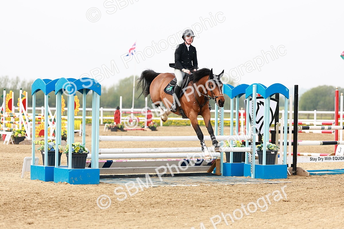  - Class 18 - Senior Newcomers - 1.10m