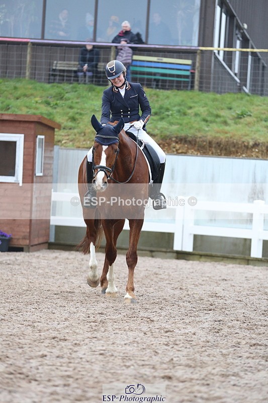 240217A-091229-00226 - 171-Lucie.Stokoe-Nicolaas.B