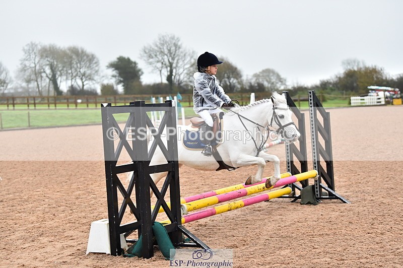 231118A-093012-00853 - Cls 16+17 Club and Schools 60cm