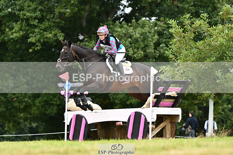 240825X-172904-37530 - 80cm XC 16.30 to 17.30