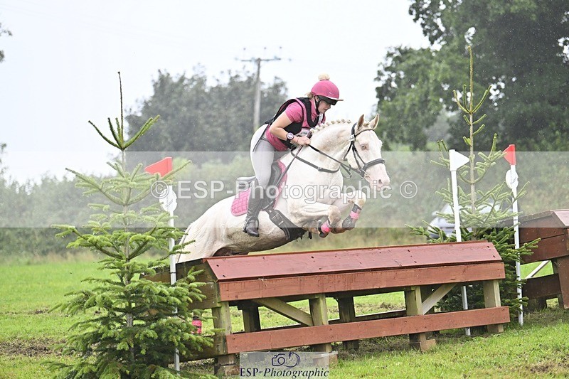 240901A-161757-11071 - 576-Tabitha.Bluck-PENDANN.REEF