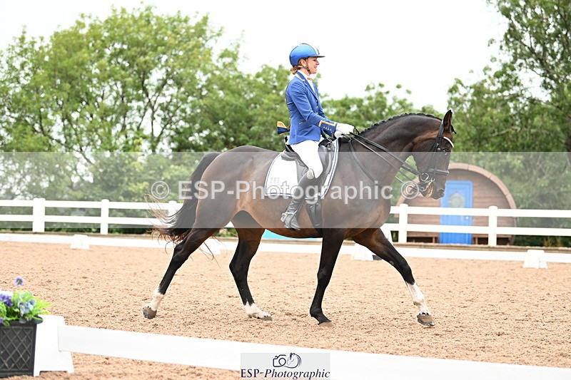 240815A-133756-01577 - 201-Natasha.Collings-Costello-Dovevale.Tender.Dove