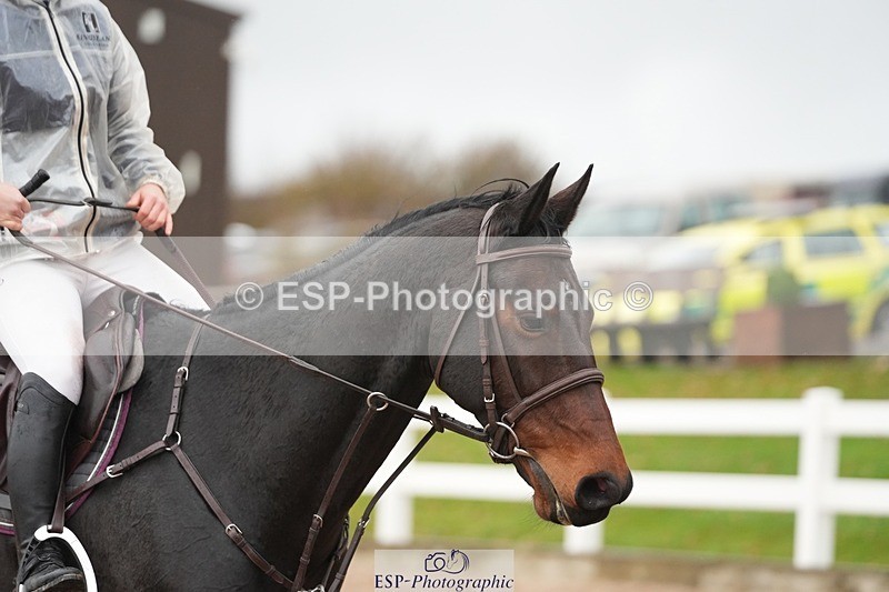 251107-133734-01195 - Cls 6 Foxhunter and 1.20m Open
