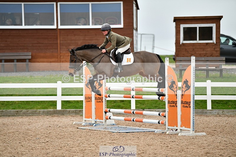 240112A-122705-00724 - Cls 5 Newcomers and 1.10m Open